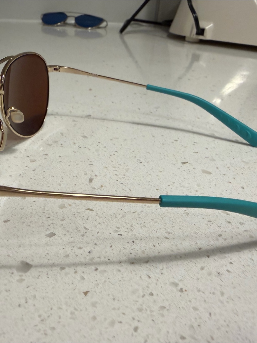 Costa Aviator Sunglasses with Green-Brown Gradient Lenses - Picture 6 of 9
